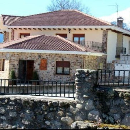 Alojamientos La Abuela Rascafría Exterior foto
